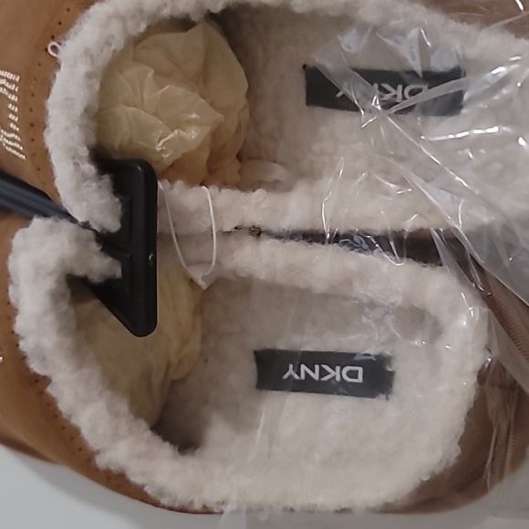 DKNY House Shoes - Picture 6 of 7